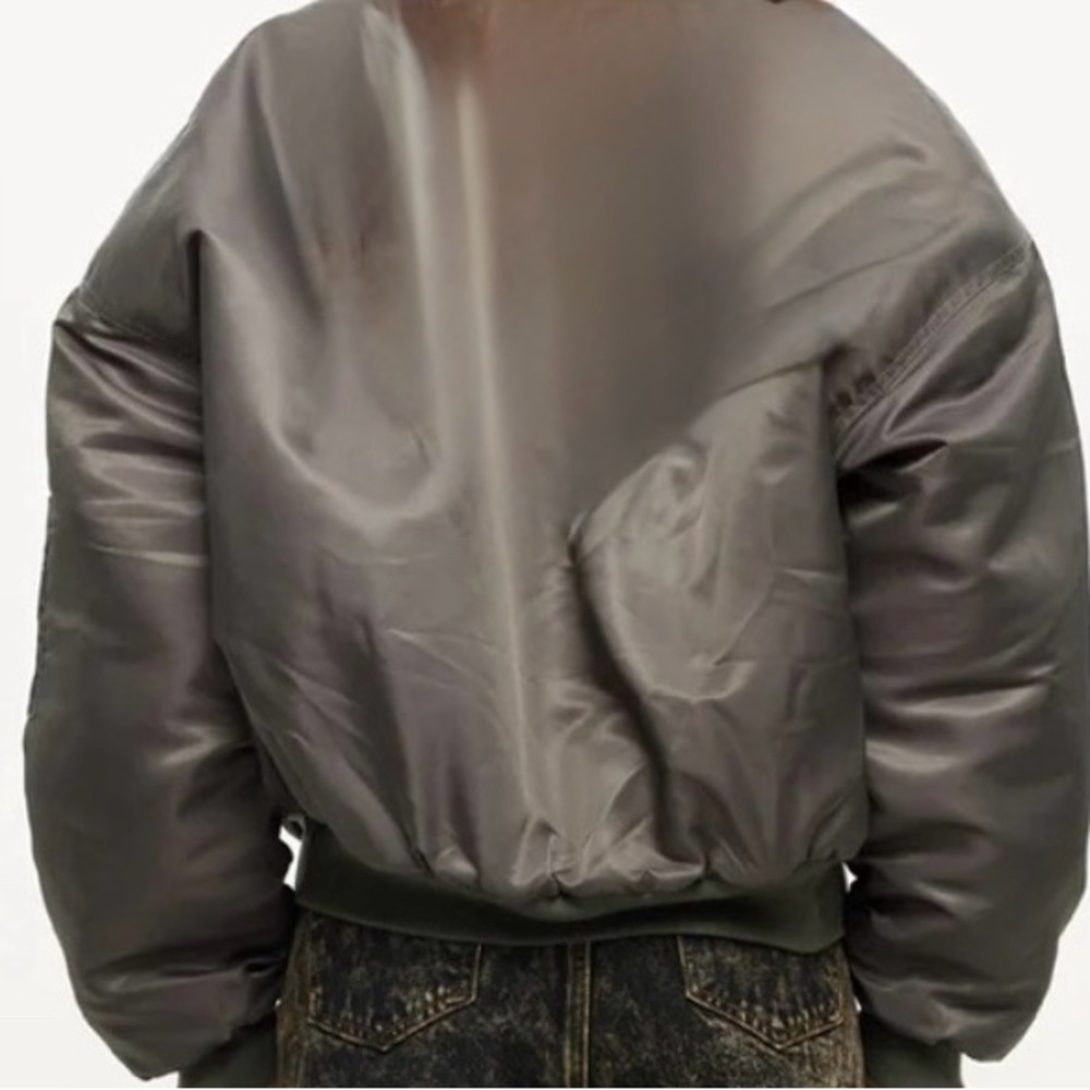 Lioness Gray Bomber Jacket with Cream Collar - Picture 4 of 15